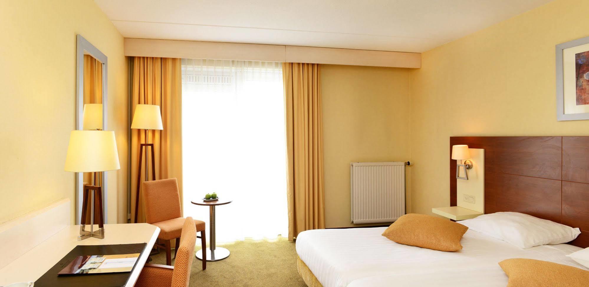 Tulip Inn Лейдердорп Екстер'єр фото